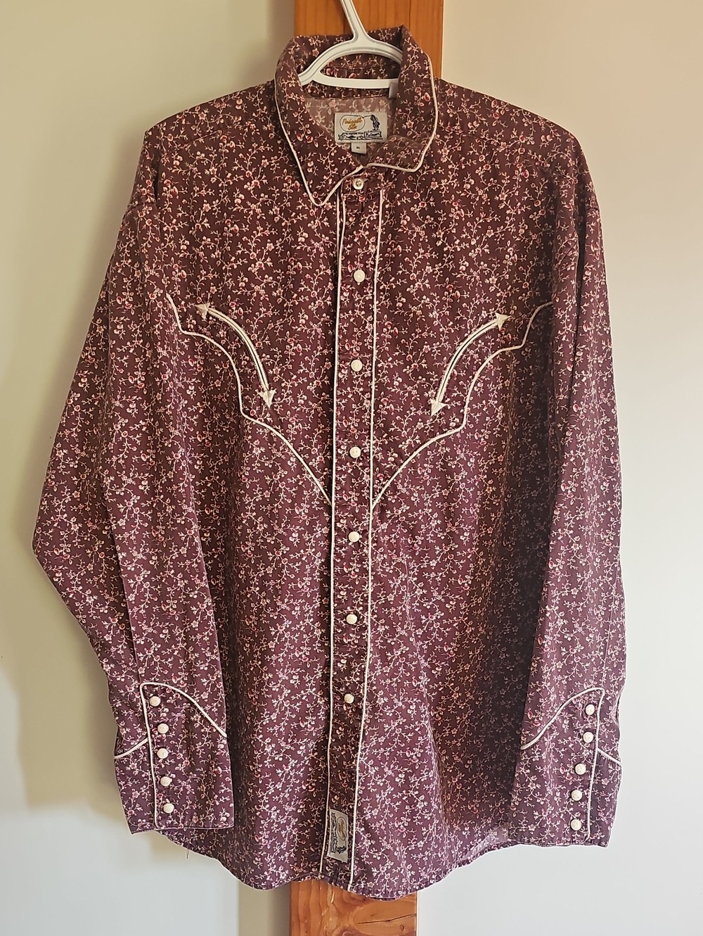 Vintage PANHANDLE SLIM Western Snap Shirt with White Piping - Burgundy Floral